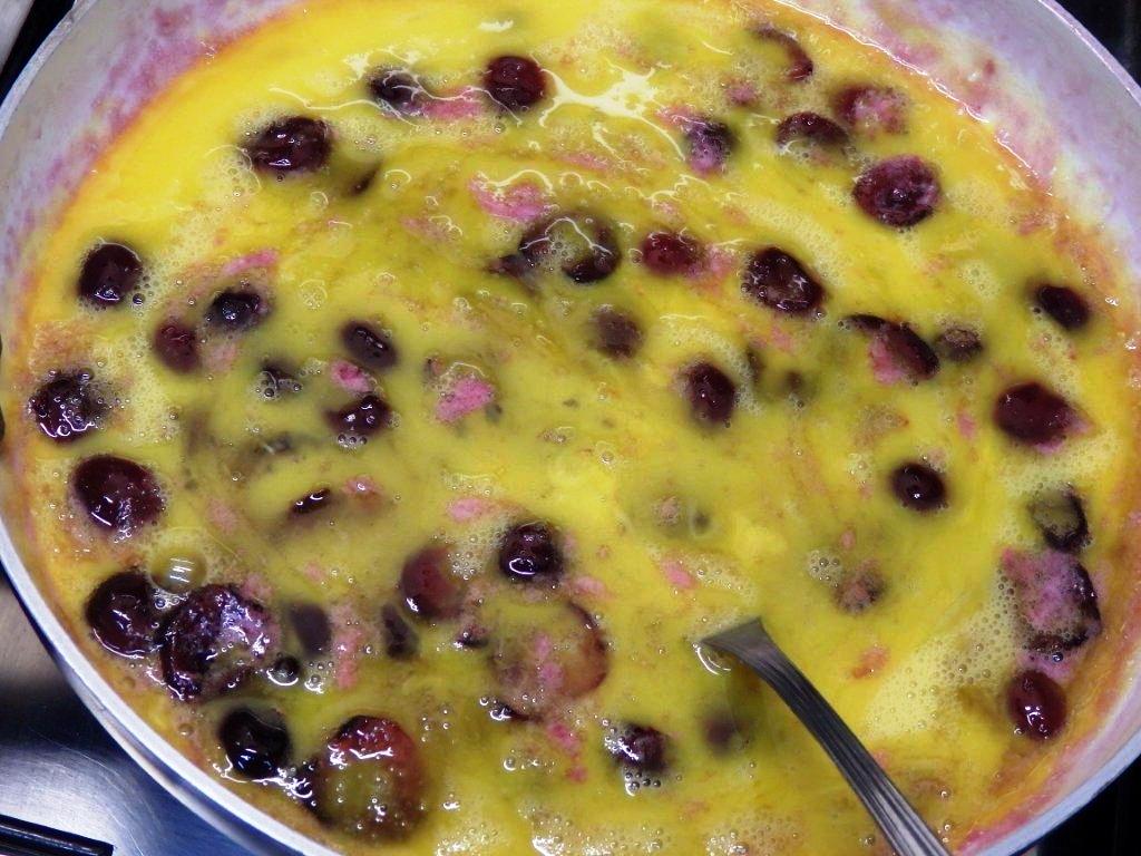Ovos mexidos com cerejas6