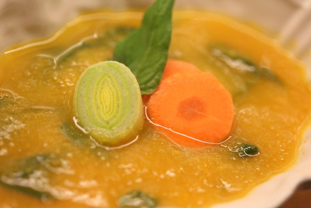 Grafe e Faca creme de cenoura