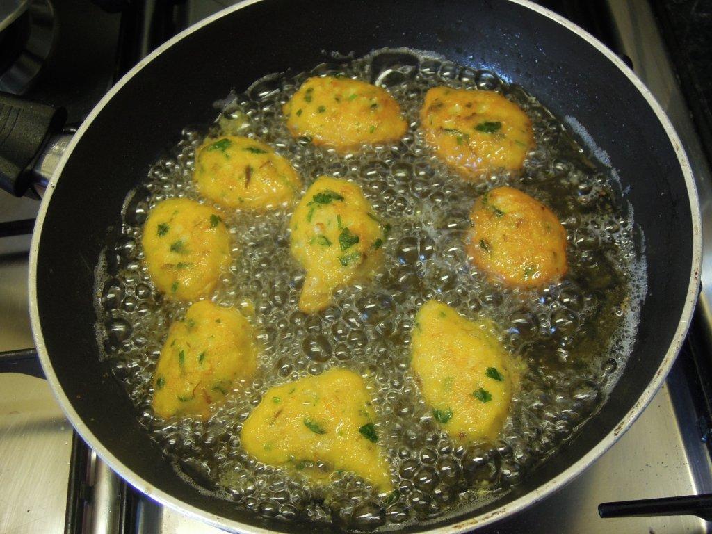 Fofos de Peixe - Grafe e Faca 