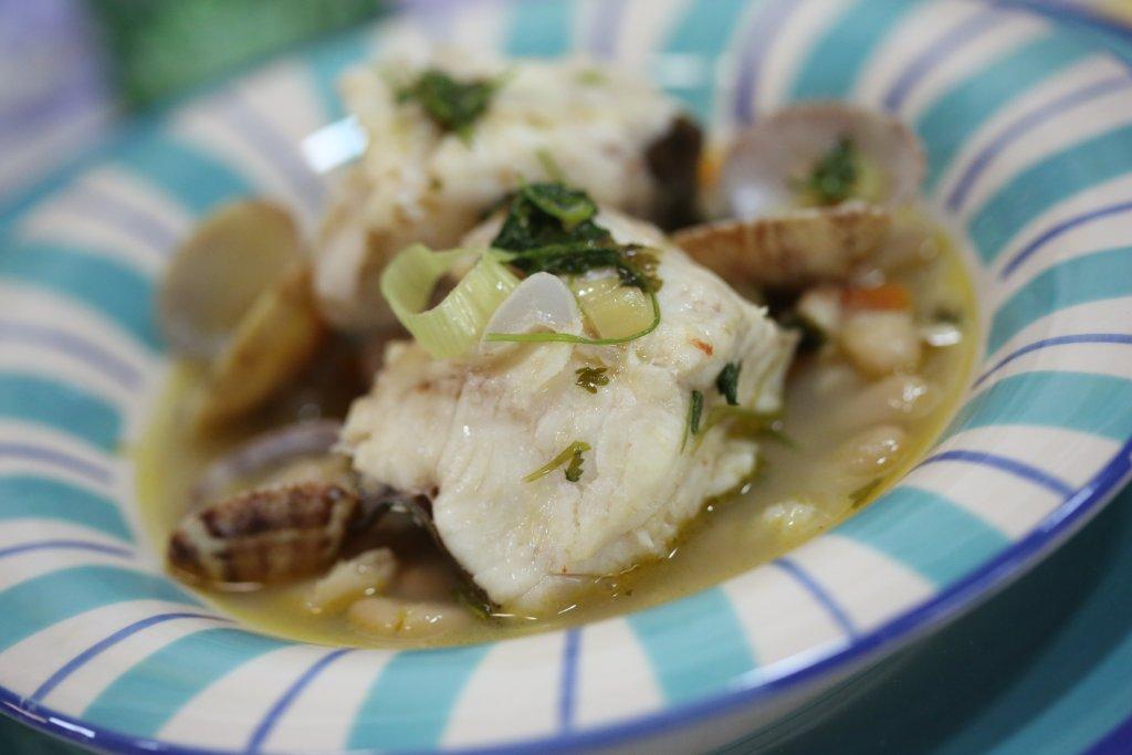 Raia com Ameijoas e Feijão Branco