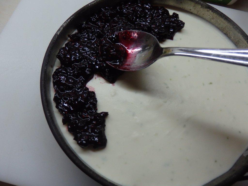 Cheesecake de Lima e Frutos Vermelhos