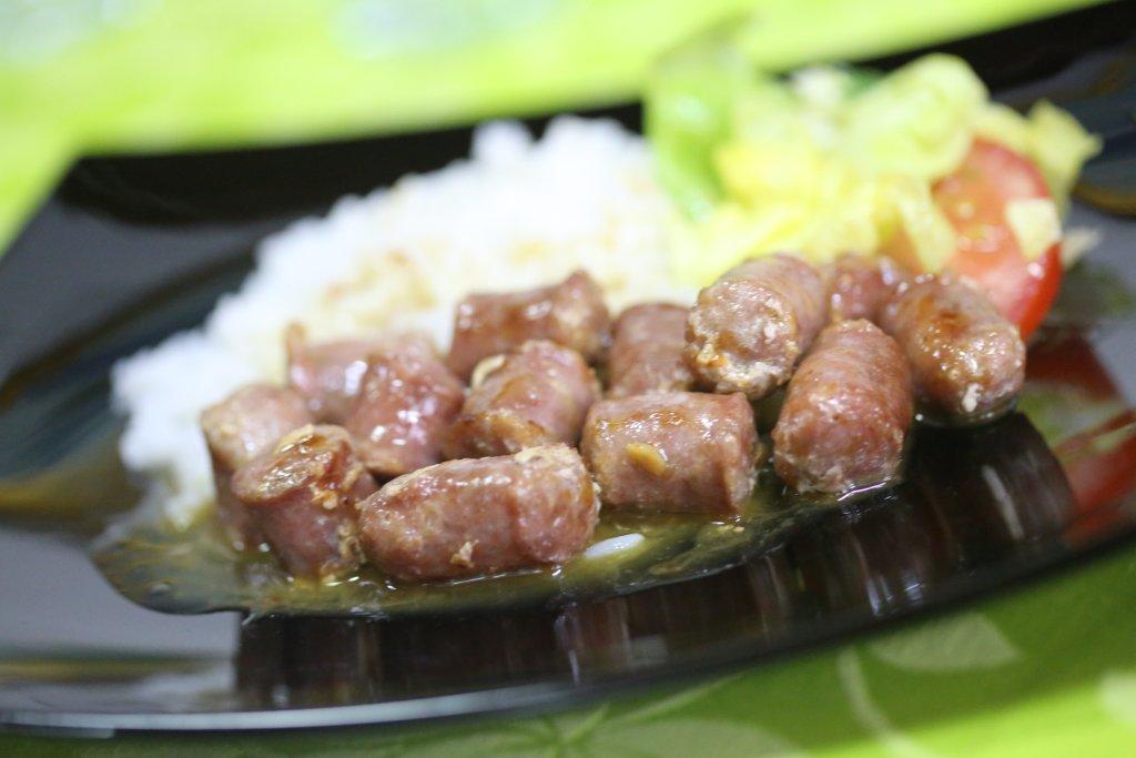 Salsichas Frescas com Molho de Mostarda e Soja