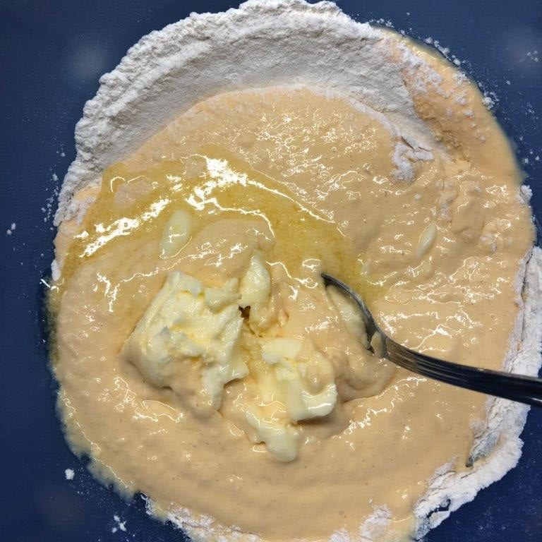 Uma espécie de focaccia a saber a salva