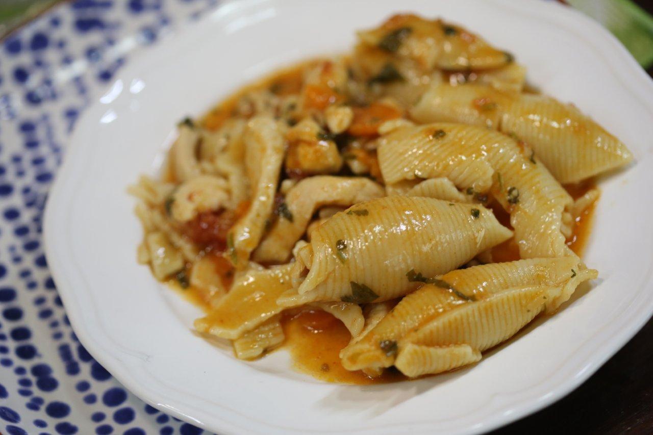 Frango Guisado com Búzios 