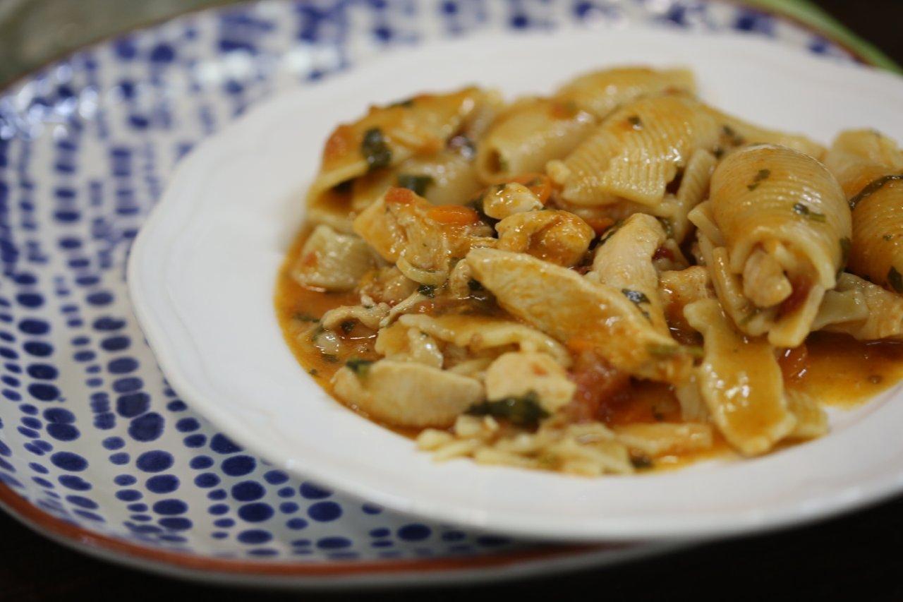 Frango Guisado com Búzios 