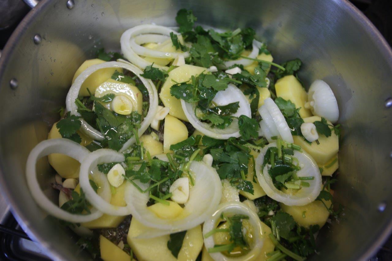 Linguado no Tacho com Batatas e Coentros Linguado no Tacho com Batatas e Coentros
