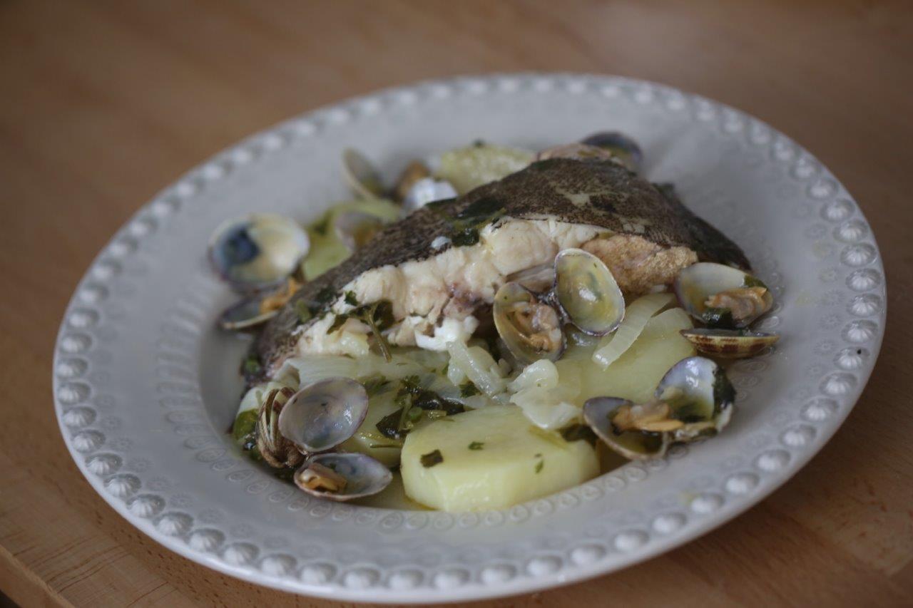 Linguado no Tacho com Batatas e Coentros Linguado no Tacho com Batatas e Coentros