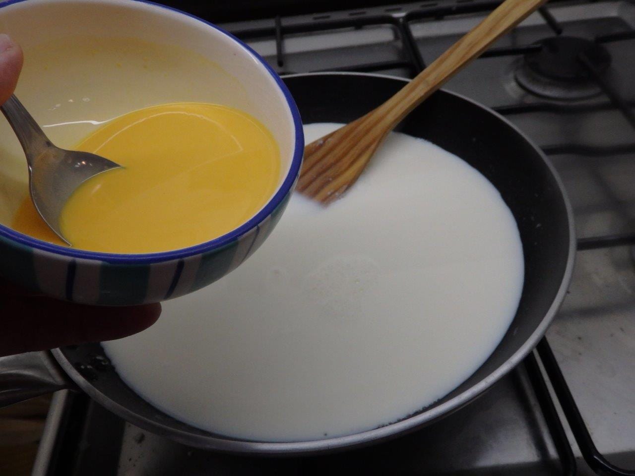 Farófias com Leite Creme da tanga