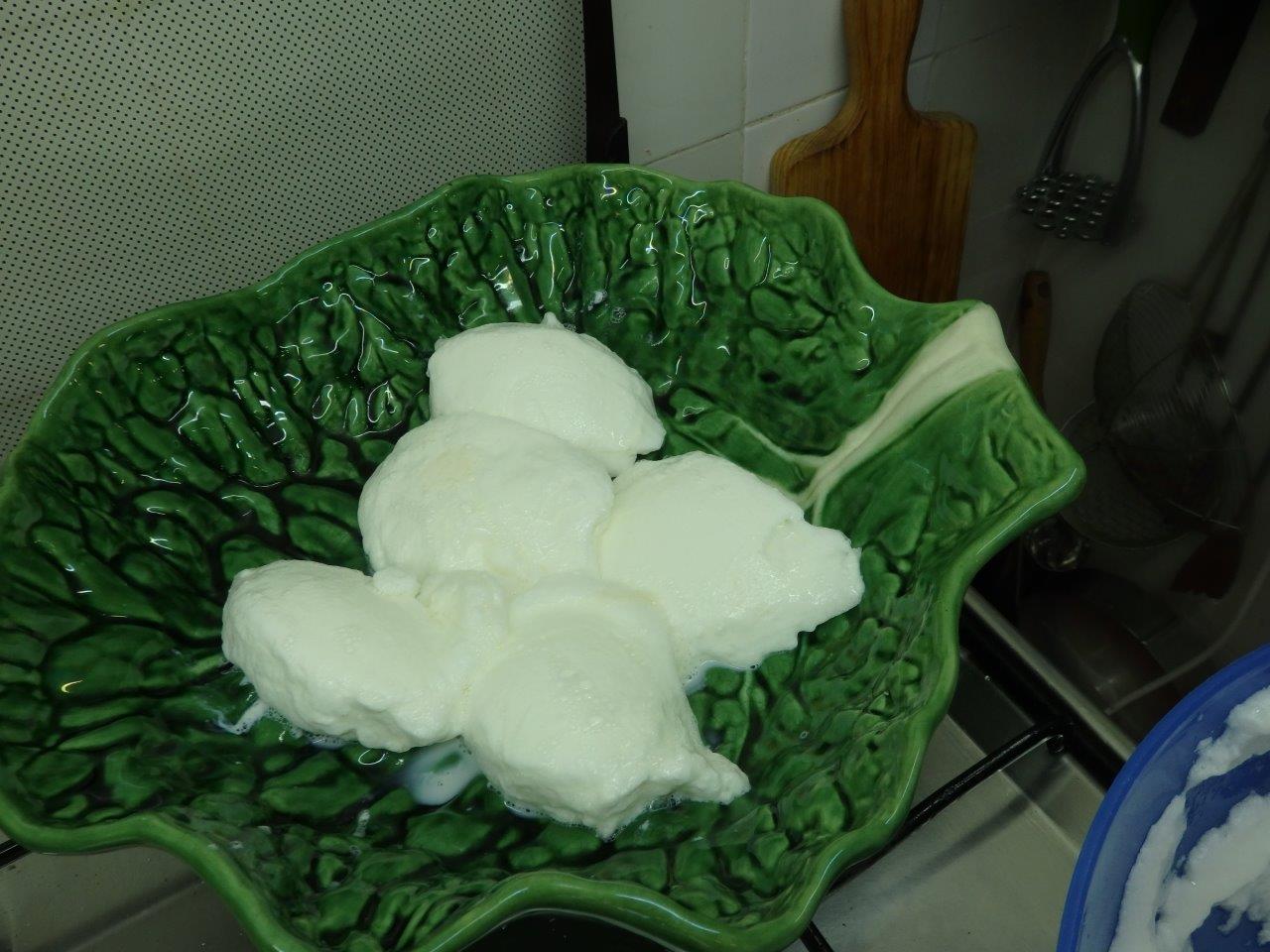 Farófias com Leite Creme da tanga