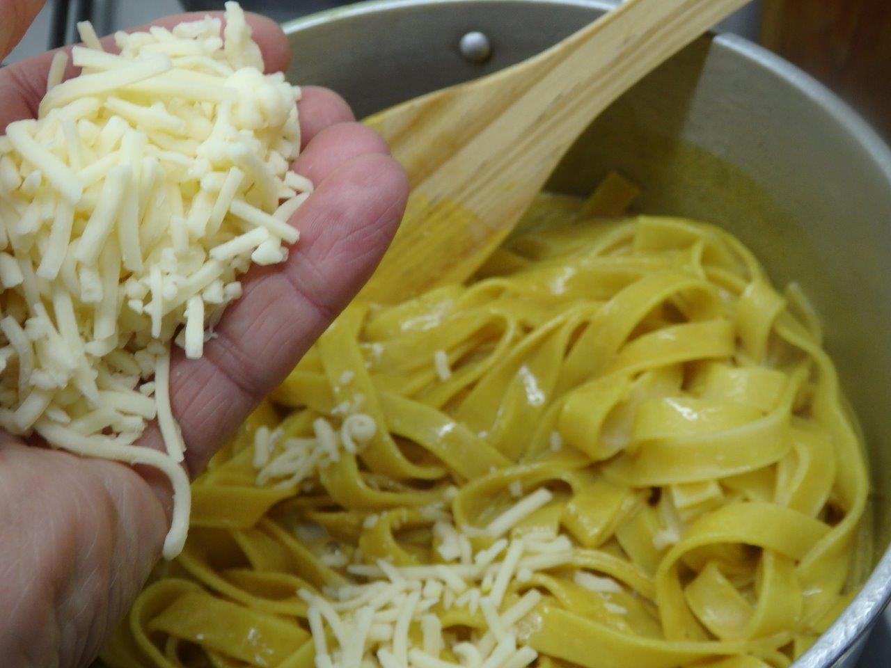 Tagliatelle fresco com Natas, Soja e Queijo da Ilha