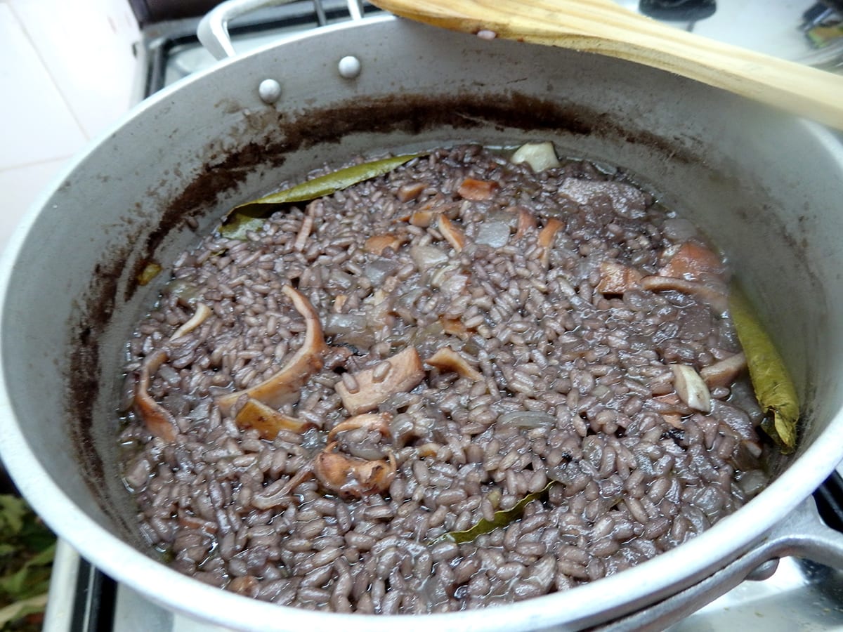 Arroz de Polvo com vinhão e um toque de Vinagre