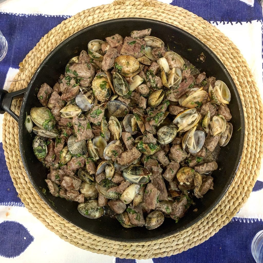 Pica-Pau com Ameijoas à Bulhão Pato