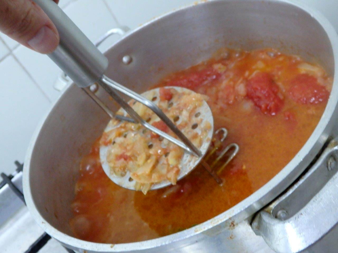 Açorda de Tomate com Ovos 