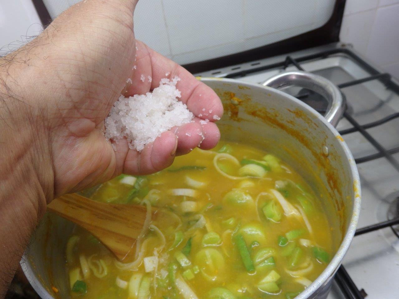 Sopa Cremosa de Alho Francês