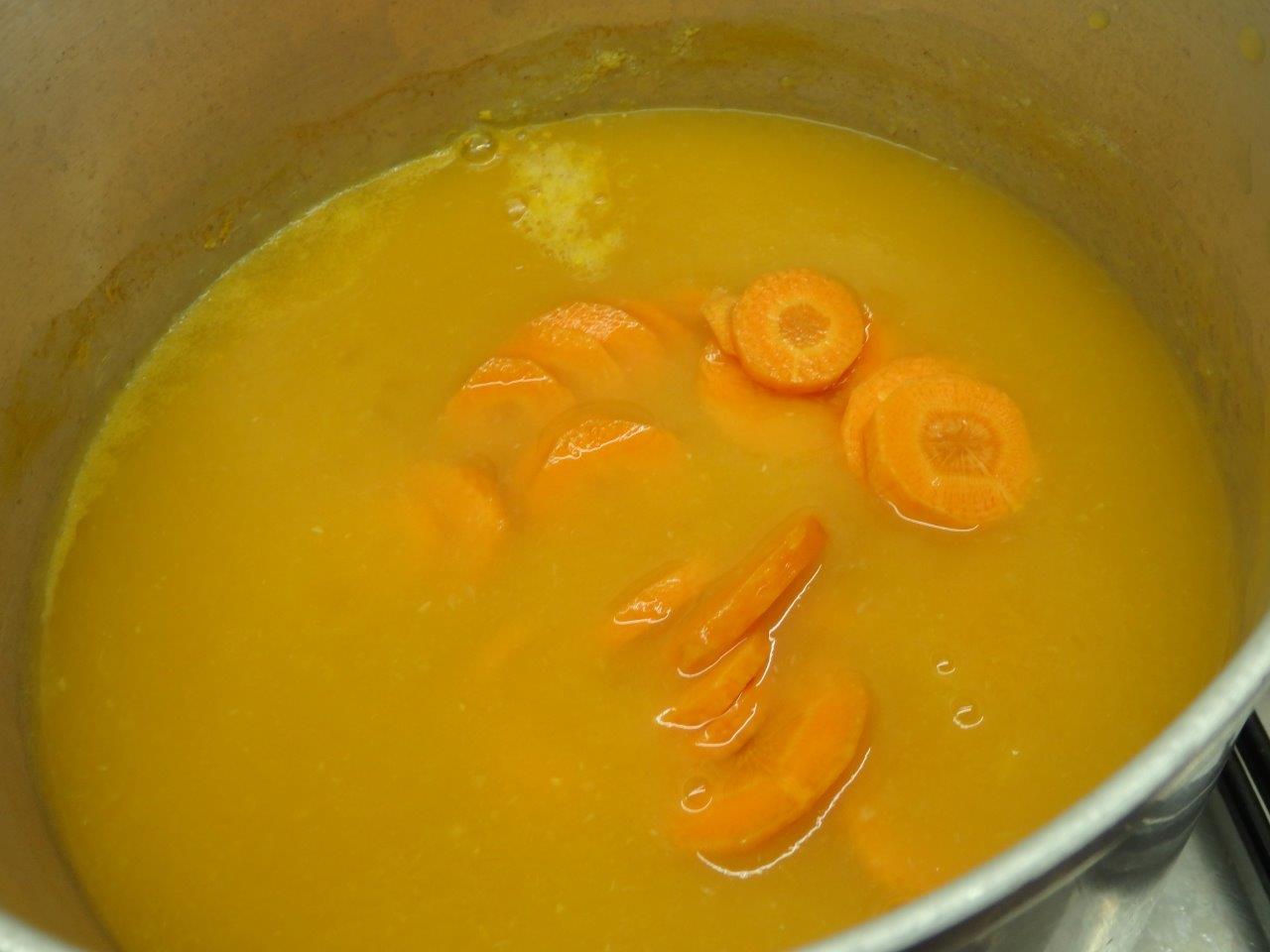 Sopa Cremosa de Alho Francês